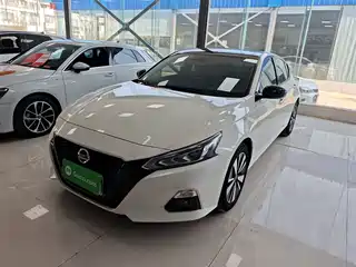 Nissan Teana 2023
