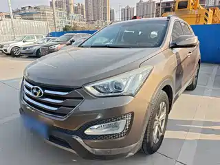 Hyundai Santa Fe 2015