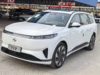 Dongfeng Yipai eπ008 2024