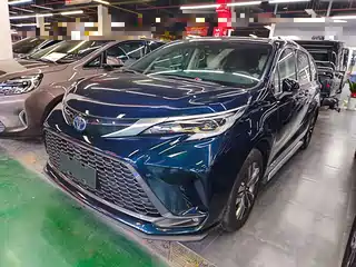 Toyota Granvia 2023