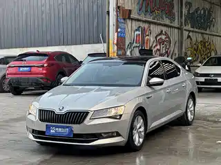 Škoda Superb 2017