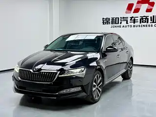 Škoda Superb 2023