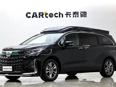Toyota Sienna 2025
