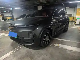 Li Auto L8 2023