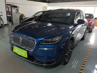 Lincoln Adventurer 2020
