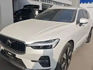 Volvo XC60 Plug-in Hybrid 2023