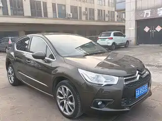 DS 4 2010
