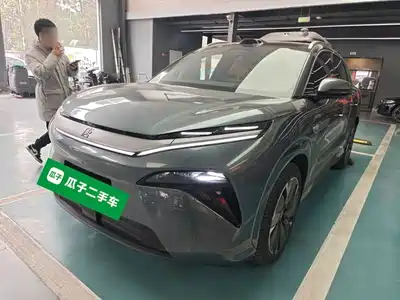 BYD Tang L 2025