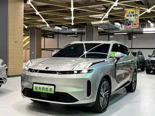 Lynk & Co 08 EM-P 2024