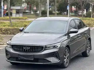 Geely Emgrand 2021