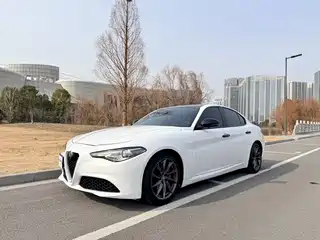 Alfa Romeo Giulia 2017