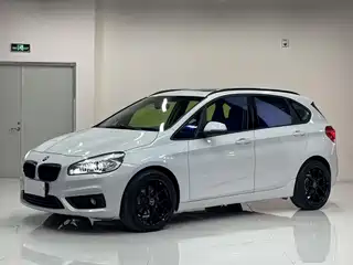 BMW BMW 2 Series Touring 2018