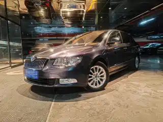 Škoda Superb 2010