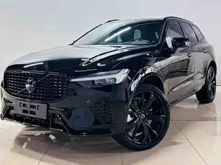 Volvo XC60 Plug-in Hybrid 2025
