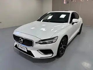 Volvo S60 2021