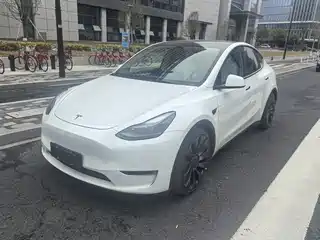 Tesla Model Y 2022