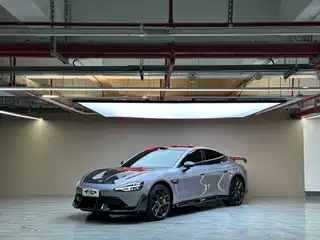 Xiaomi Auto SU7 Ultra 2025
