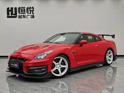 Nissan GT-R 2012
