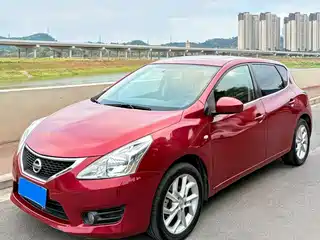 Nissan Tiida 2013