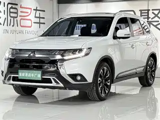 Mitsubishi Outlander 2020