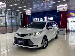 Toyota Sienna 2022