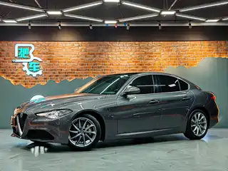 Alfa Romeo Giulia 2017