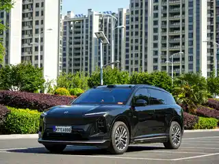 NIO ES6 2025