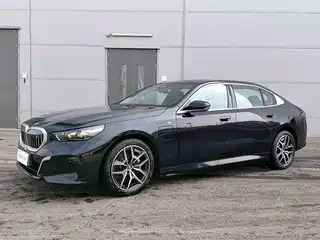 BMW i5 2025