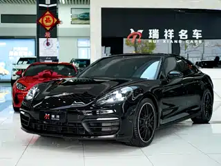 Porsche Panamera 2021