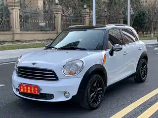 MINI COUNTRYMAN 2012