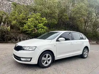 Škoda Rapid Spaceback 2014