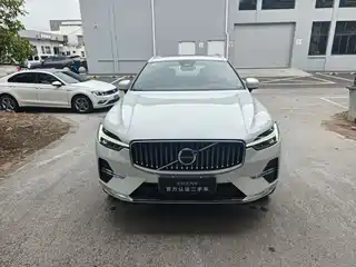 Volvo XC60 Plug-in Hybrid 2023