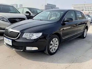 Škoda Superb 2011