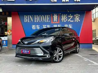 Toyota Sienna 2024