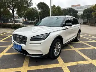 Lincoln Adventurer 2020