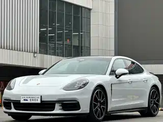Porsche Panamera 2018