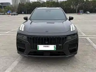 Lynk & Co 09 EM-P 2025