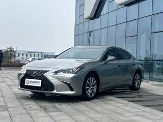Lexus ES 2018