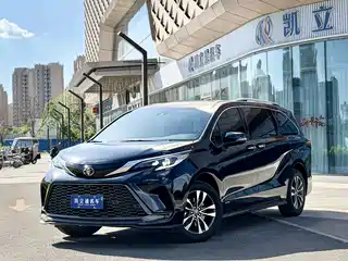 Toyota Granvia 2024