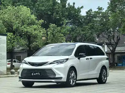 Toyota Sienna 2024