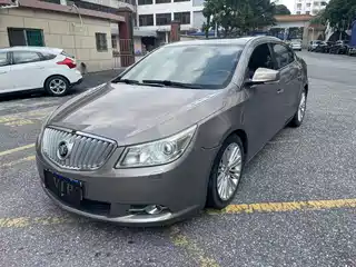Buick LaCrosse 2011