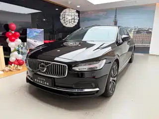 Volvo S90 2025