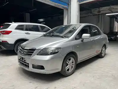 Everus S1 2011