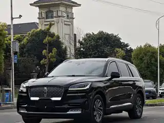 Lincoln Aviator (Import) 2020