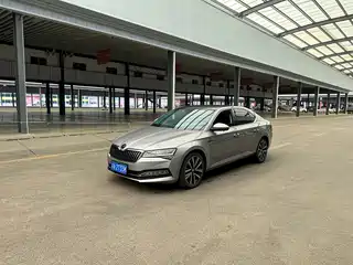 Škoda Superb 2022