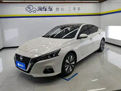 Nissan Teana 2022