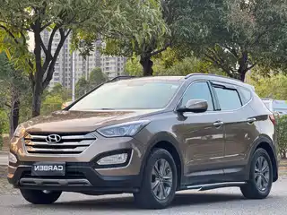Hyundai Santa Fe 2015