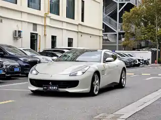 Ferrari GTC4Lusso 2019