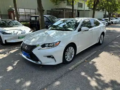 Lexus ES 2015