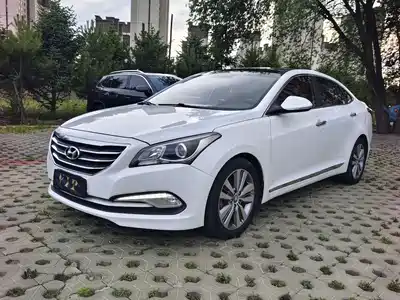 Hyundai Mistra 2014